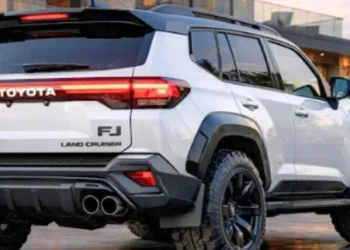 SANG LEGENDA: Toyota kembali meluncurkan SUV legendaris mereka, yakni Land Cruiser FJ 2027. Mereka menggabungkan desain klasik dengan teknologi masa depan. (Foto: AutonetMagz)