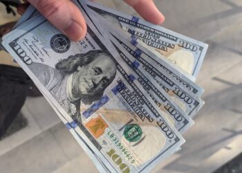 Dolar AS Menguat ke Rp 17.239, Rupiah Tertekan di Awal Perdagangan