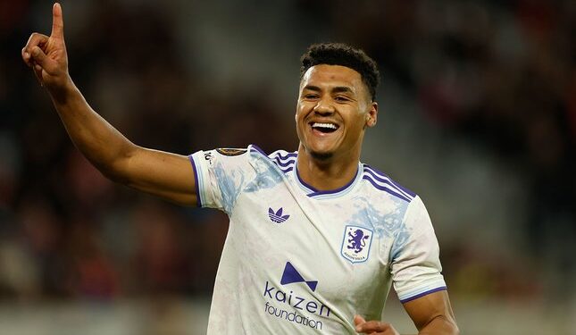 JALAN MULUS: Penyerang Aston Villa, Ollie Watkins, melakukan selebrasi usai mencetak gol ke gawang Lille di leg pertama 16 besar Liga Europa pada 13 Maret 2026. (Foto: (c) AP Photo/Jean-Francois Badias)
