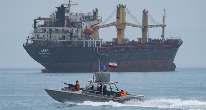 SOK BBM: Kapal Minyak China keluar dari Selat Hormuz. (Foto Ilustrasi: Dok/teknokrat.ac.id)