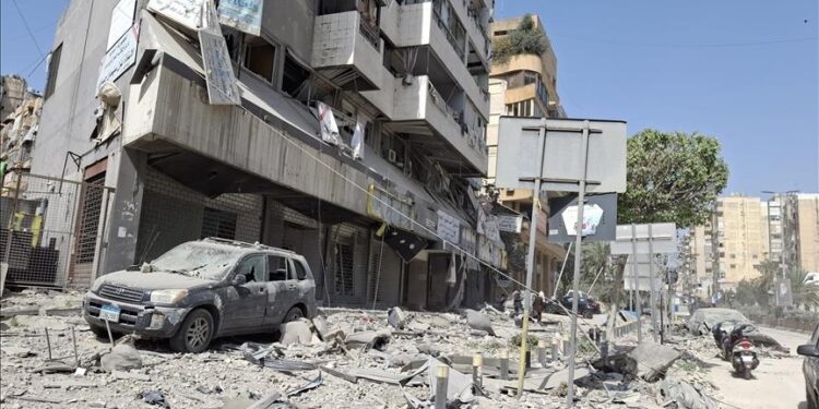 PORAK PORANDA: Kondisi kota di Lebanon akibat serangan Israel. (Foto Ilustrasi: aa.com.tr)