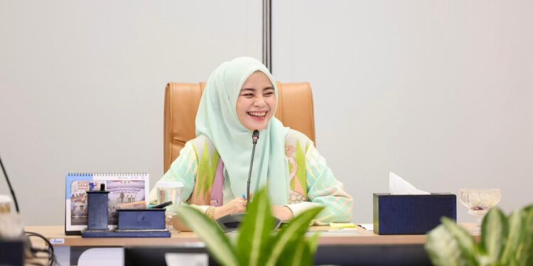 LPDB Koperasi Ajak Suporter Sepak Bola Jadi Kekuatan Ekonomi Baru