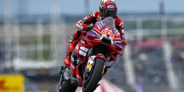 MUSIM BERAT: Marc Marquez belum sekalipun naik podium di tiga balapan utama musim ini. (Foto: REUTERS/Jerome Miron)