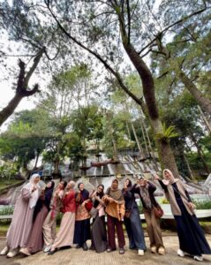 Screenshot 20260418 194156 WhatsApp - Serunya Kebersamaan Warga Kampoeng Doea dalam Konsep “Glamping Yuk !” 