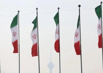 Iran Kembali Tutup Selat Hormuz Usai Eskalasi Konflik di Lebanon
