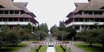 Mengenal Joint Degree dan Double Degree: Peluang Kuliah Lintas Kampus hingga Luar Negeri