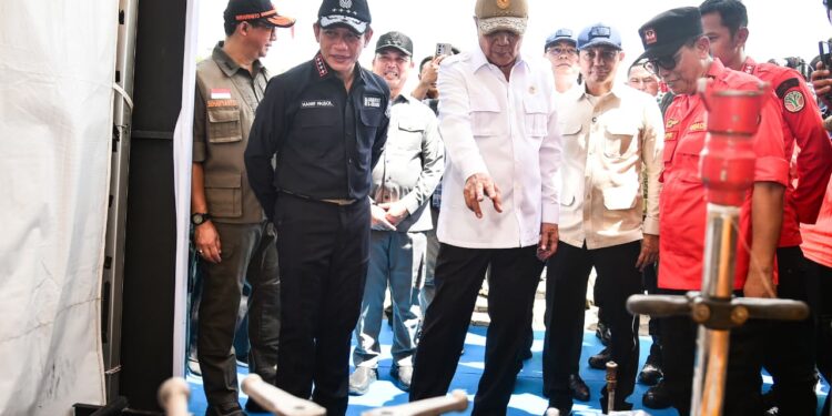 Menko Polkam Pimpin Apel Kesiapsiagaan Karhutla di Kalimantan Barat Antisipasi Musim Kemarau 2026