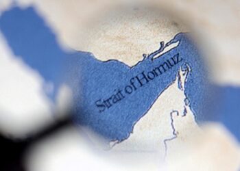 Iran Buka Kembali Selat Hormuz untuk Kapal Komersial di Tengah Gencatan Senjata