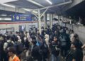 Cerita Penumpang KRL Terjebak 1,5 Jam di Stasiun Duri, Gagal Temani Anak Takbiran