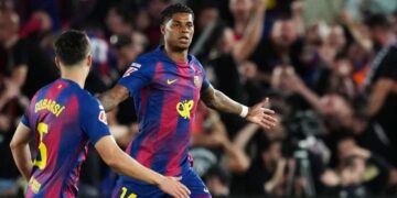 KIAN TERPURUK: Pemain Barcelona, Marcus Rashford, merayakan gol pembuka timnya dalam pertandingan La Liga kontra Real Madrid pada Senin (11/5/2026) dini hari WIB. (Foto: (c) AP Photo/Joan Mateu Parra)