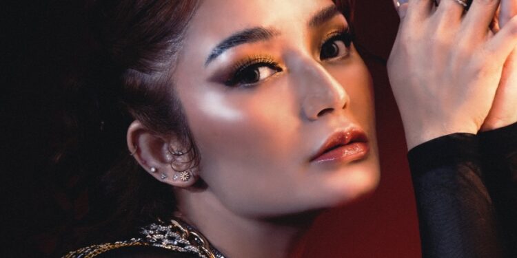 Siti Badriah Pilih Comeback Lewat Lagu Galau Berbalut Beat Elektronik
