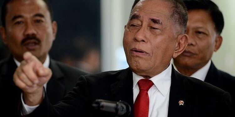 TUTUP USIA: Mantan Menteri Pertahanan Ryamizard Ryacudu meninggal dunia di RSPAD pada Minggu (31/5/2026).(ANTARA FOTO/M Risyal Hidayat)