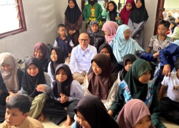 Menteri Mukhtarudin di Sanggar Bimbingan Malaysia: Anak Pekerja Migran Adalah Pewaris Masa Depan Bangsa 2 Menteri Mukhtarudin di Sanggar Bimbingan Malaysia: Anak Pekerja Migran Adalah Pewaris Masa Depan Bangsa