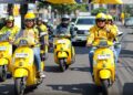 SALURKAN HOBI: Para pengurus Badan Saksi Nasional Partai Golkar (BSNPG) melakukan konvoi mengendarai Vespa dalam tur bertajuk Vespa BSNPG Tour of Java. (Foto: Dok./BSNPG)