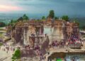 DESTINASI MANCANEGARA: Pengunjung memadati destinasi wisata Tebing Breksi di Desa Sambirejo, Prambanan, Kabupaten Sleman, Yogyakarta. (Foto Ilustrasi: Shutterstock)