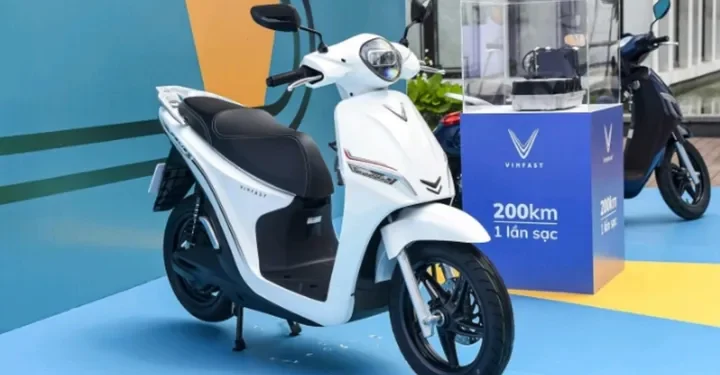 VinFast Perluas Bisnis di Indonesia, Hadirkan Tiga Motor Listrik dan Ekosistem Baterai Terintegrasi 1 VinFast Perluas Bisnis di Indonesia, Hadirkan Tiga Motor Listrik dan Ekosistem Baterai Terintegrasi