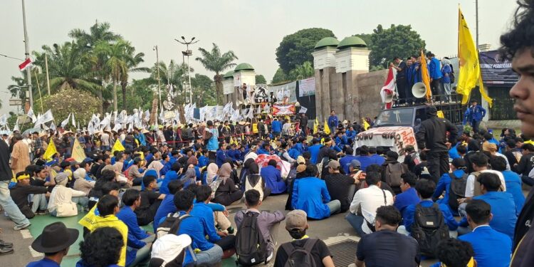 BEM SI Tegaskan Gerakan Mahasiswa Harus Berdiri di Atas Integritas Moral dan Intelektual 1 BEM SI Tegaskan Gerakan Mahasiswa Harus Berdiri di Atas Integritas Moral dan Intelektual