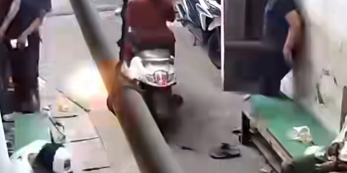 Polisi Ungkap Peran Tiga Tersangka Pelemparan Bom Molotov di Jakarta Utara, Satu Pelaku Masih Buron