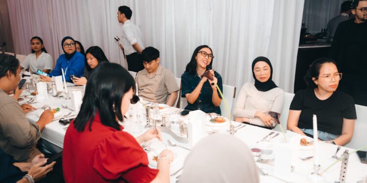 TEKNOLOGI MUTAKHIR: Seremonial peluncuran Elara Skin Indonesia di Dharmawangsa Hotel, Kebayoran Baru, Jakarta Selatan pada Kamis (4/6/2026). (FOTO: WAYTRI/KORANINDOPOS.COM)