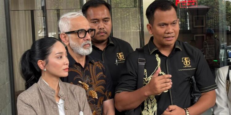 Berawal dari Teman Dekat Bunga Zainal, Investasi Miliaran Rupiah Sukhdev Singh Malah Berbuah Cek Kosong