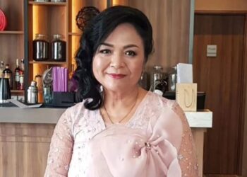 Nasib Pilu Komang Ani: Lansia yang Pertahankan Tanah Malah Dipenjara, Kini Terancam Kebutaan Permanen 2 Nasib Pilu Komang Ani: Lansia yang Pertahankan Tanah Malah Dipenjara, Kini Terancam Kebutaan Permanen