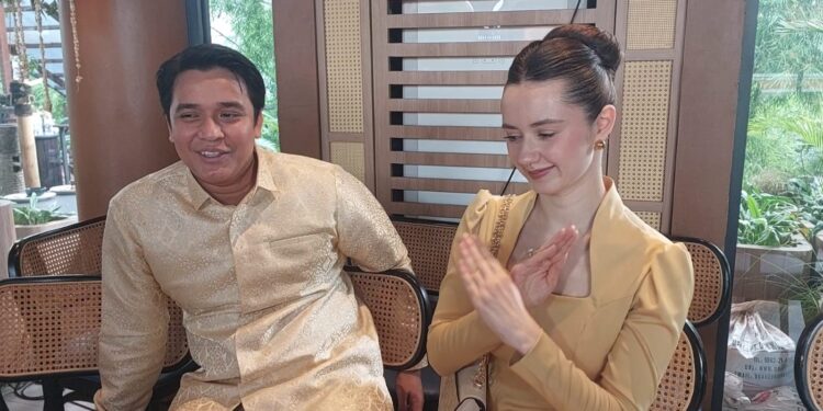 Momen Haru, Billy Syahputra di Lamaran Adik, Kenang Almarhum Olga