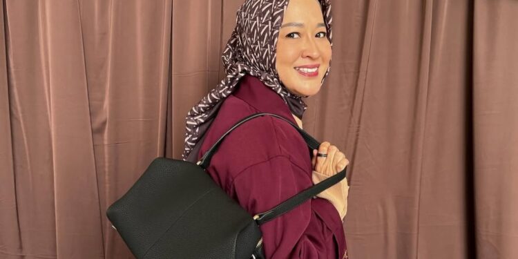 Stik Biliar Rp100 Juta Bikin Okie Agustina Kaget, Kini Penghasilan Kiesha Alvaro Diawasi Ketat 1 Stik Biliar Rp100 Juta Bikin Okie Agustina Kaget, Kini Penghasilan Kiesha Alvaro Diawasi Ketat