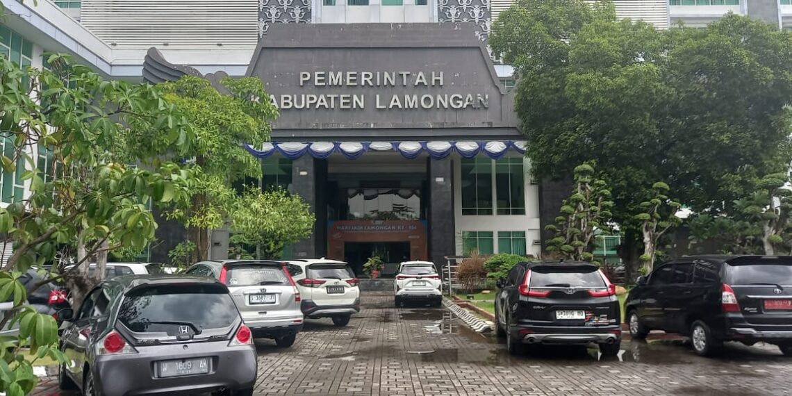 DUGAAN KORUPSI: Gedung Pemerintahan Kabupaten Lamongan yang berlokasi di Jalan KH Ahmad Dahlan, Kauman, Sidoharjo, Kec. Lamongan, Kabupaten Lamongan, Jawa Timur. (Foto Ilustrasi: suaranasional.com)