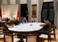 Prabowo Instruksikan Menteri Rosan Perkuat BUMN lewat Konser Musik 6 BAHAS BUMN: Presiden Prabowo Subianto memanggil Menteri Investasi dan Hilirisasi sekaligus CEO BPI Danantara Rosan Roeslani ke kediaman Jalan Kertanegara, Jakarta Selatan pada Minggu (21/6/2026). (Foto: IG Sekretariat Kabinet)