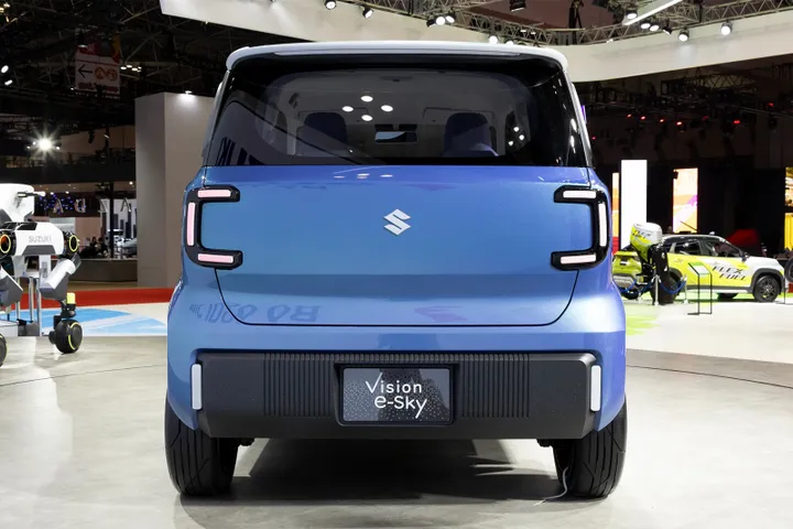Suzuki Vision e-Sky Siap Meluncur pada 2027, Mobil Listrik Kompak dengan Jarak Tempuh Lebih dari 270 Km