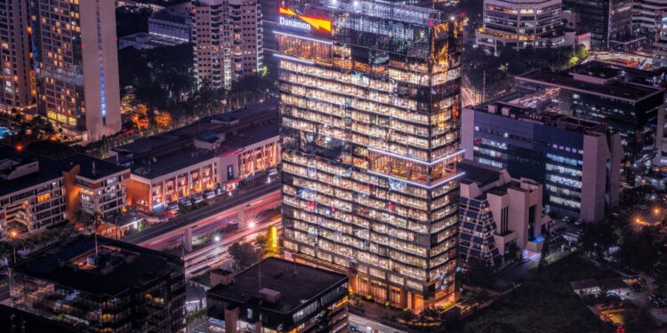 70 Tahun Berkarya, Danamon Hadirkan Inovasi dan Apresiasi bagi Masyarakat 1 70 Tahun Berkarya, Danamon Hadirkan Inovasi dan Apresiasi bagi Masyarakat