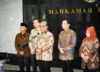 Silaturahmi Kebangsaan MPR RI dan Mahkamah Konstitusi Bahas Sidang Tahunan hingga Penguatan Tafsir Konstitusi 1 Silaturahmi Kebangsaan MPR RI dan Mahkamah Konstitusi Bahas Sidang Tahunan hingga Penguatan Tafsir Konstitusi