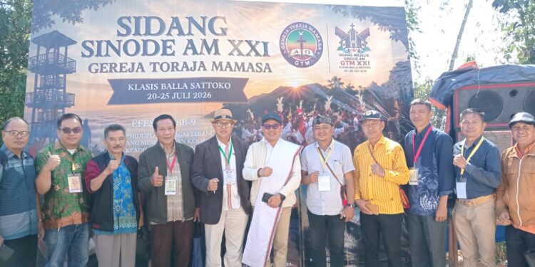 Pimpinan Badan Penganggaran MPR RI Ajbar Hadiri Sidang Sinode Gereja Toraja Mamasa, Tegaskan Pentingnya Sinergi Kebangsaan dan Keagamaan