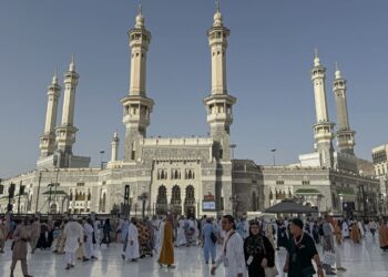 Menteri Haji Usulkan Biaya Haji 2027 Naik Jadi Rp107,3 Juta per Jemaah 3 Menteri Haji Usulkan Biaya Haji 2027 Naik Jadi Rp107,3 Juta per Jemaah
