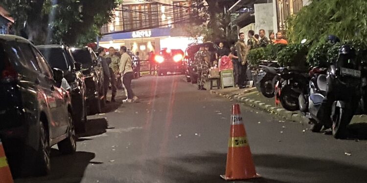 TNI: Pengamanan Rumah Jampidsus Febrie Adriansyah Dilakukan Atas Permintaan Kejaksaan Agung 1 TNI: Pengamanan Rumah Jampidsus Febrie Adriansyah Dilakukan Atas Permintaan Kejaksaan Agung