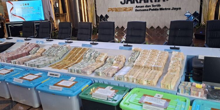 Teka-teki Penggeledahan di Cipete, Polisi Temukan Emas 74 Kg dan Uang Rp543 Miliar