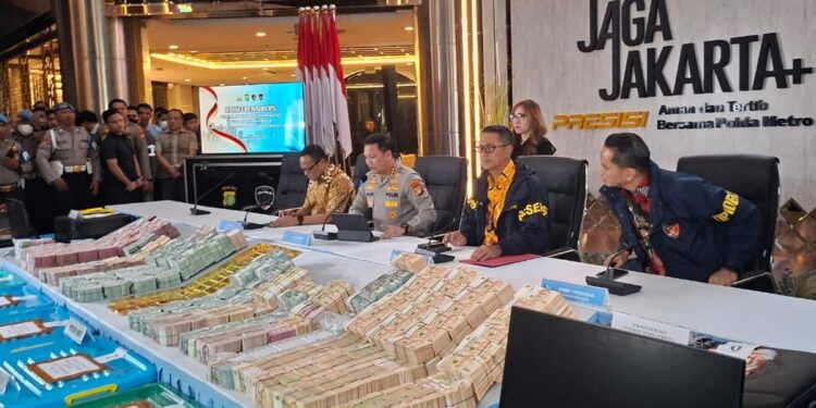 Dua Papan Nama Deputi KPK Dicabut Jelang Konferensi Pers Polda Metro Jaya, Polisi Tegaskan Tetap Ada Koordinasi