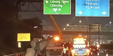 Pascakecelakaan Beruntun, Dua Lajur Tol JORR Arah Cakung Masih Ditutup