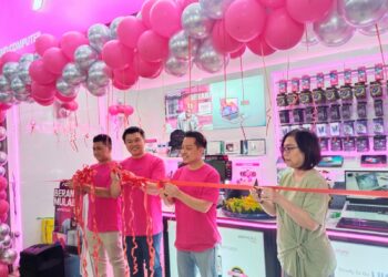 ADVAN Gandeng Grand Computer, Resmikan Store Baru di E-Center Supermal Karawaci