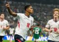 Kalah Dari Argentina Jadi Motivasi Timnas Inggris Untuk Hadapi Prancis 6 AKSI SELEBRASI: Timnas Inggris merayakan gol Jude Bellingham ke gawang Meksiko di 16 Besar Piala Dunia 2026 pada Senin (6/7/2026). (Foto: (c) AP Photo/Natacha Pisarenko)