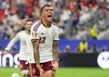TUNGGU FINAL: Pemain Spanyol Pedro Porro bereaksi setelah mencetak gol dalam laga semifinal Piala Dunia 2026 antara Prancis vs Spanyol di Arlington, Texas, dekat Dallas pada Senin (14/7/2026). (Foto: (c) AP Photo/Ashley Landis)