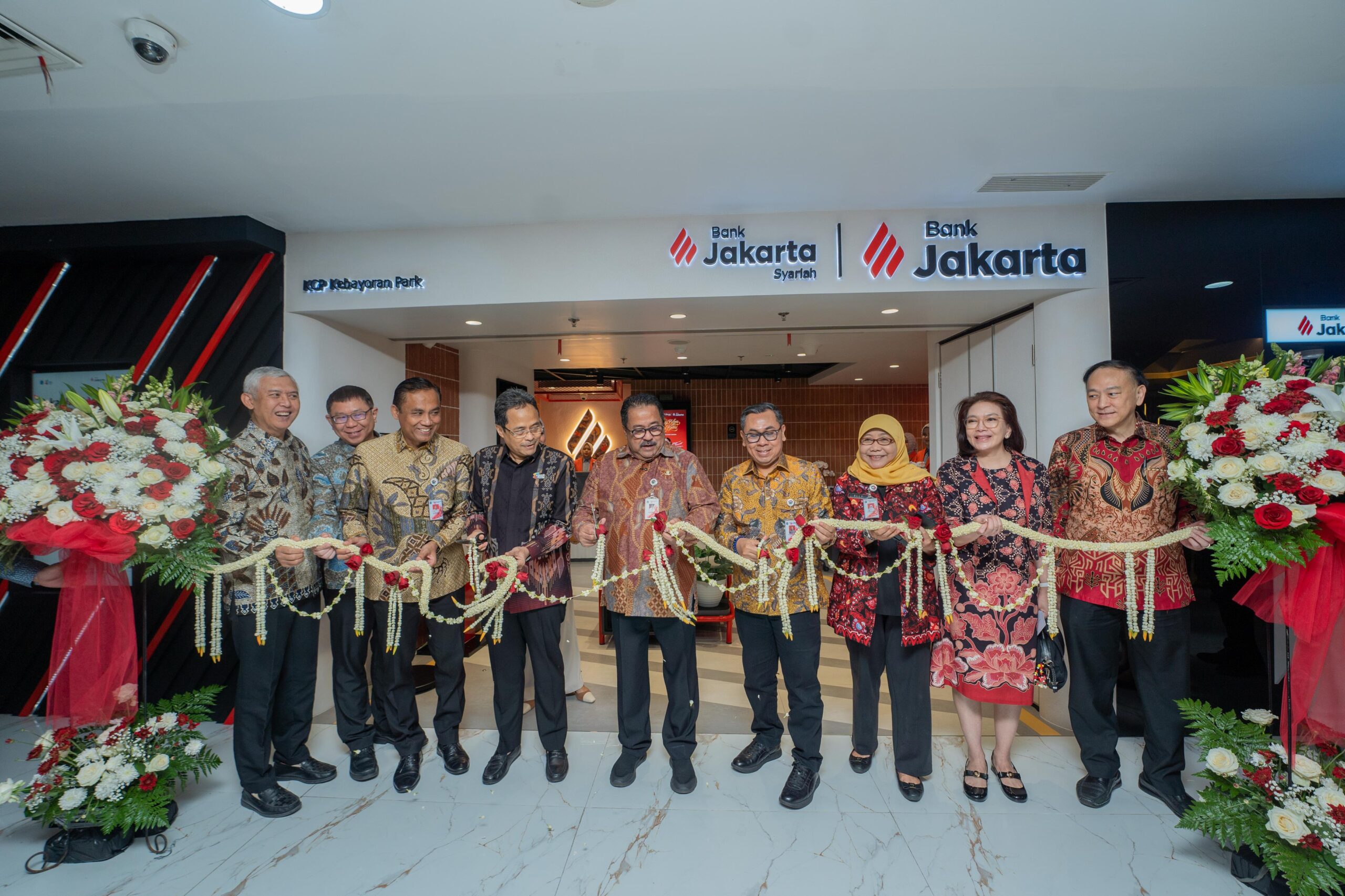 Usung Konsep New Look Branch, KCP Bank Jakarta Kebayoran Park Resmikan Sistem eForm 3 Usung Konsep New Look Branch, KCP Bank Jakarta Kebayoran Park Resmikan Sistem eForm
