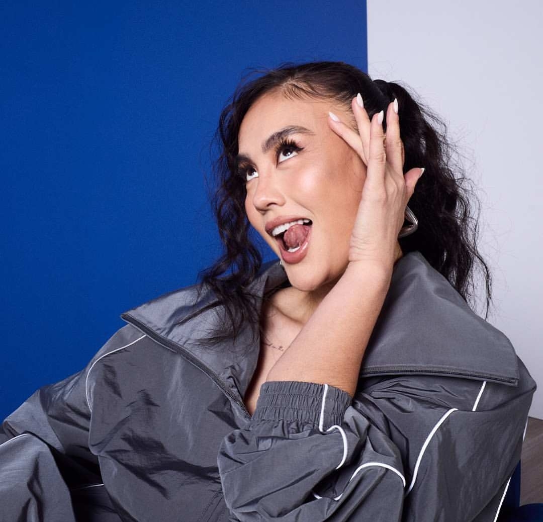 Agnez Mo Latihan Kerambit untuk Perankan Adegan Aksi di Reacher 4 2 Agnez Mo Latihan Kerambit untuk Perankan Adegan Aksi di Reacher 4