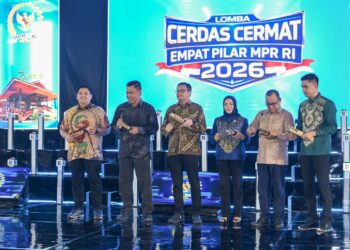 MPR Gelar LCC Empat Pilar di Bali, SMKN 1 Amlapura Raih Juara dan Wakili Provinsi ke Tingkat Nasional 2 MPR Gelar LCC Empat Pilar di Bali, SMKN 1 Amlapura Raih Juara dan Wakili Provinsi ke Tingkat Nasional