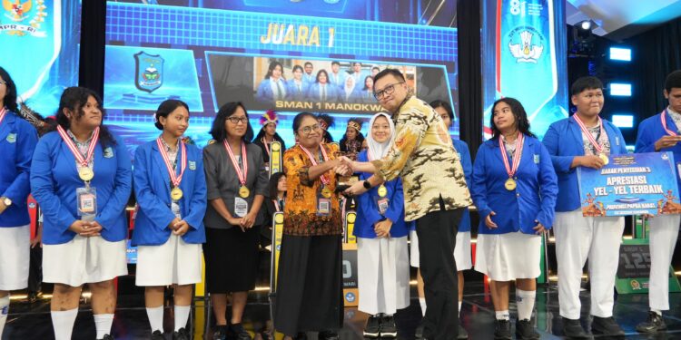 LCC Empat Pilar MPR RI Papua Barat Berlangsung Dramatis, SMAN 1 Manokwari Melaju ke Final Nasional 1 LCC Empat Pilar MPR RI Papua Barat Berlangsung Dramatis, SMAN 1 Manokwari Melaju ke Final Nasional