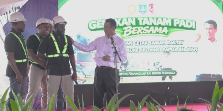 BULOG Dukung Gerakan Tanam Padi Serentak di Kawasan Cetak Sawah Merauke