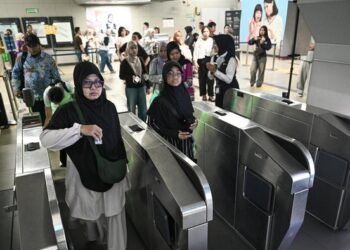 MRT Jakarta Terapkan Pembayaran dengan Kartu Kredit Nirsentuh, Pertama di Indonesia