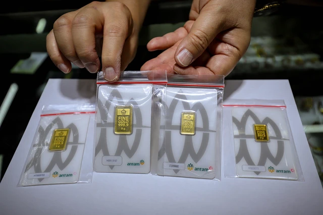 Harga Emas Antam Hari Ini Stagnan di Rp 2,67 Juta per Gram Usai Anjlok Rp 48.000 4 Harga Emas Antam Hari Ini Stagnan di Rp 2,67 Juta per Gram Usai Anjlok Rp 48.000