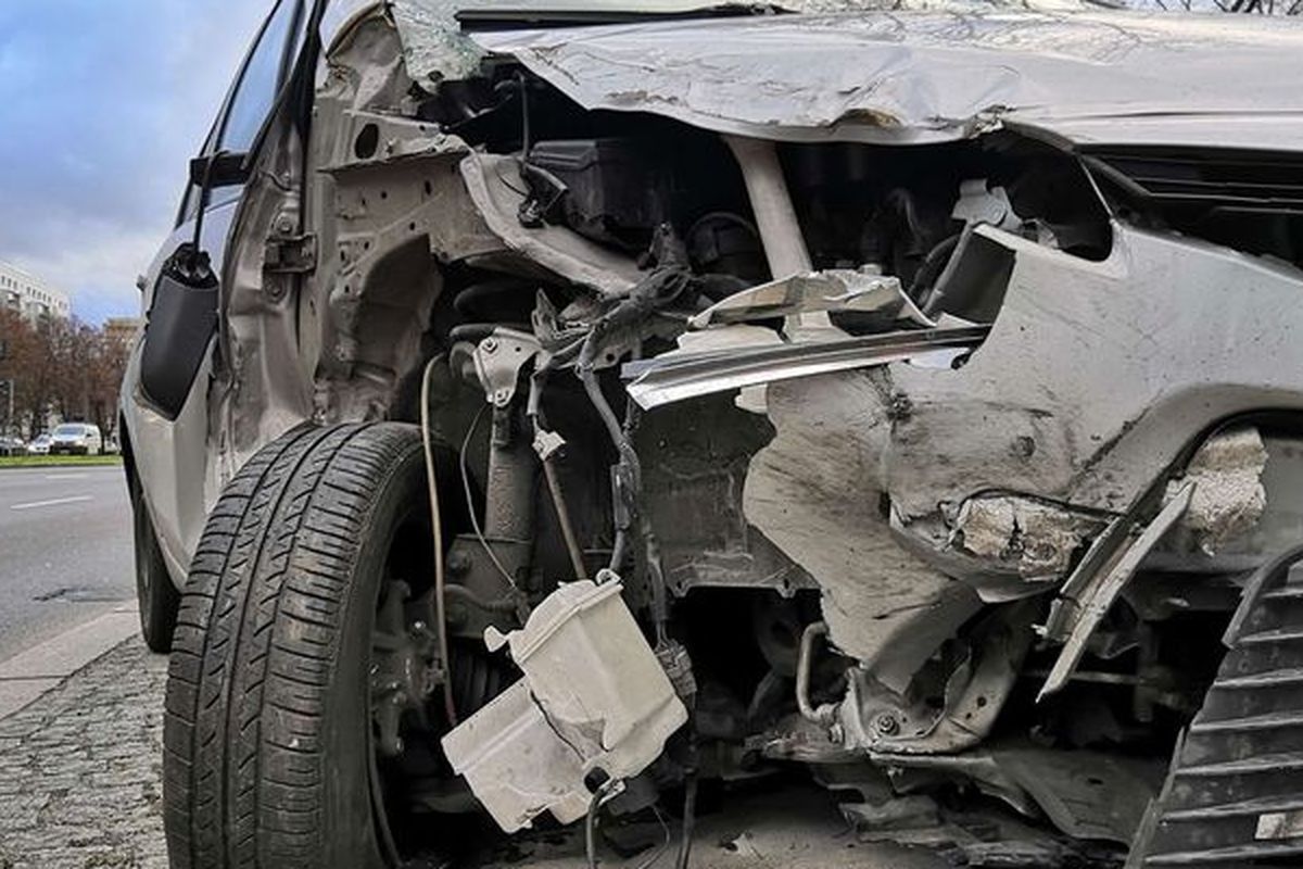 Tiga Mobil Kecelakaan Beruntun di Tol Senayan, Dipicu Truk Rem Mendadak
