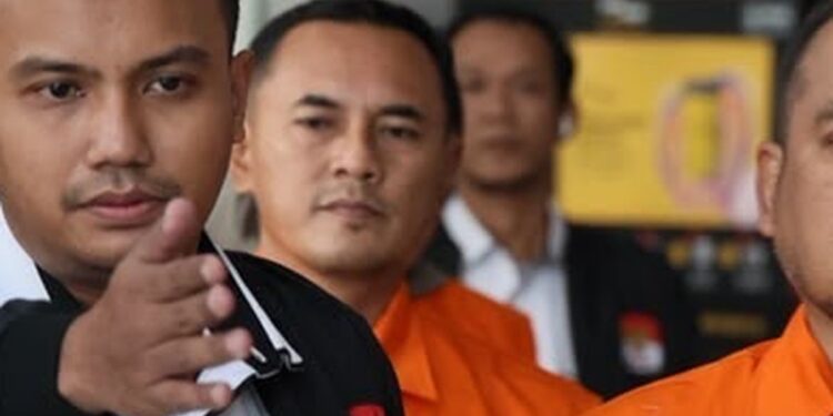 Harta Staf KPK yang Jadi Tersangka Kasus Dugaan Pemerasan Bupati Pemalang Capai Rp761,6 Juta 1 Harta Staf KPK yang Jadi Tersangka Kasus Dugaan Pemerasan Bupati Pemalang Capai Rp761,6 Juta